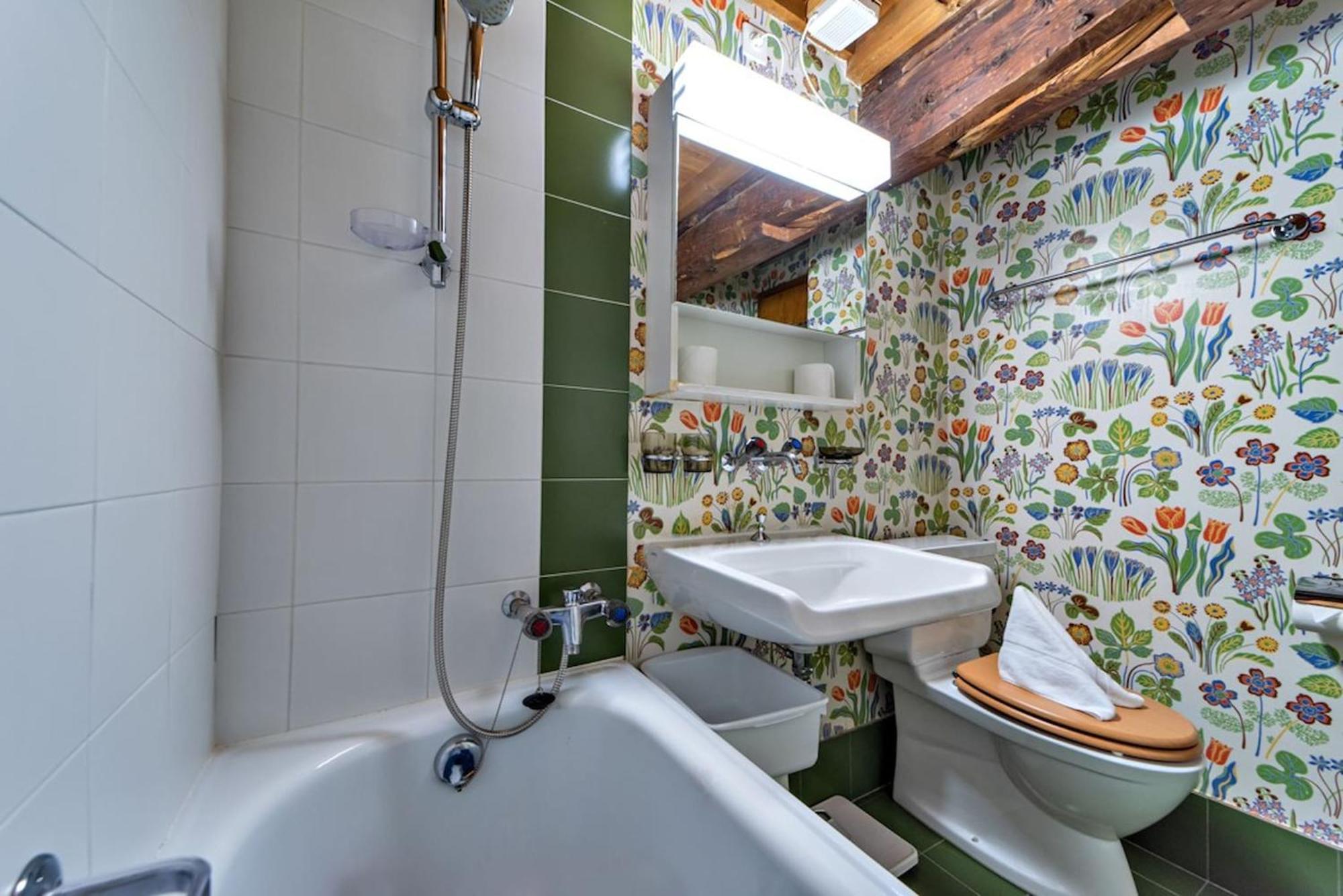 Chesa La Cuntainta - Sils Maria Appartement Buitenkant foto